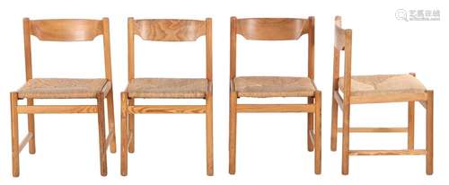 4 pinewood chairs