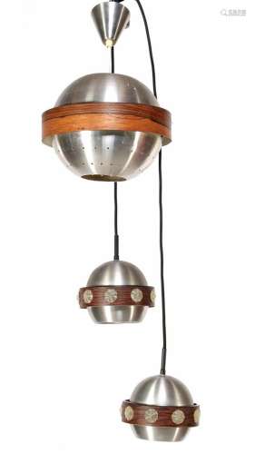 2 Hakro aluminum hanging lamps