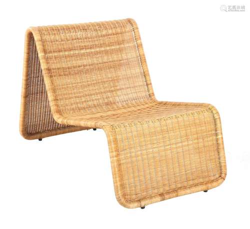 Wicker lounge chair