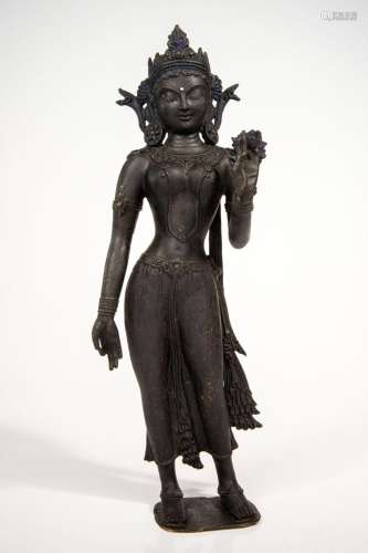 STANDING TARA