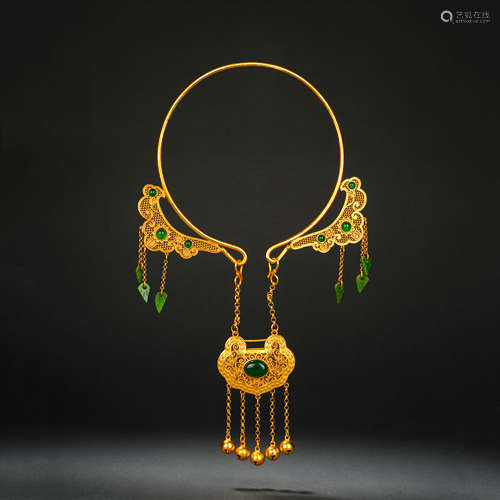 Gilt inlaid jewelry pendant