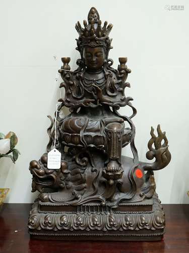 A BRONZE FIGURE OF AVALOKITESHVARA, QING DYNASTY