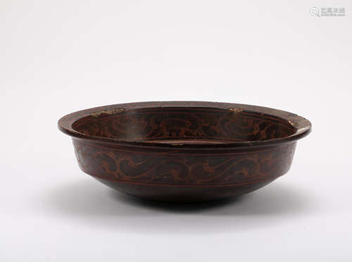 A Han Dynasty Lacquerware Bowl with Wooden Base