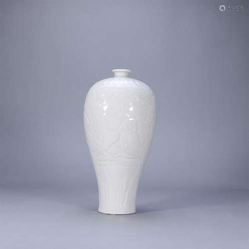 Ding kiln carved plum vase