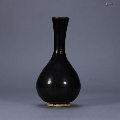 Black glazed jade pot spring vase