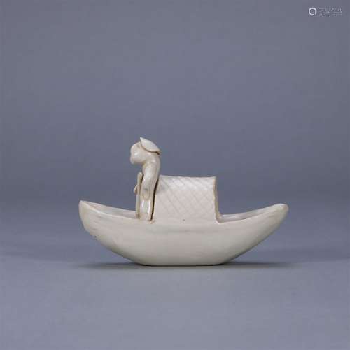 White glazed plastic boatman