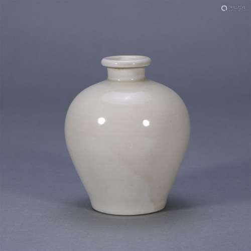 White glazed pot