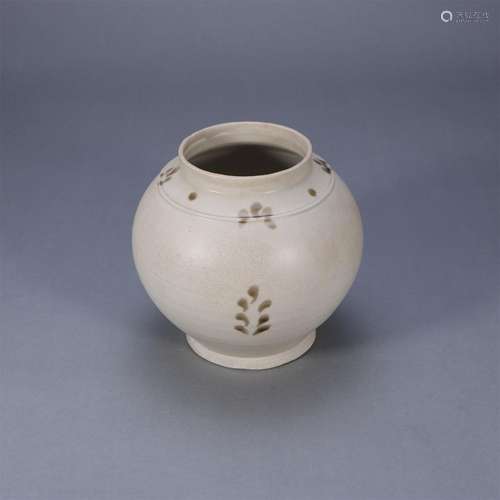 Flowered glaze pot