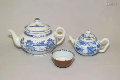 Group of Chinese Export Porcelain B&W Tea Wares
