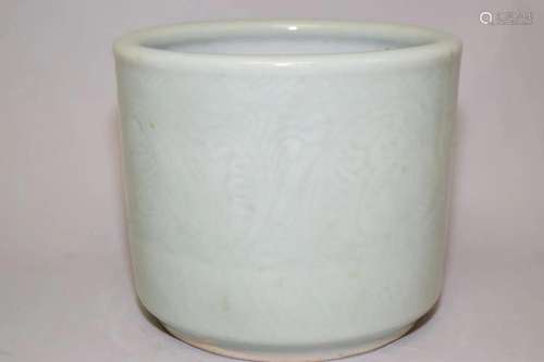 18-19th C. Chinese Porcelain Pea Glaze Brush Pot