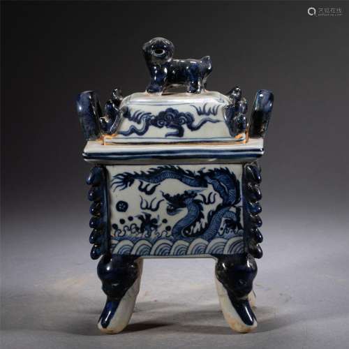A CHINESE BLUE AND WHITE PORCELAIN DRAGON CENSER
