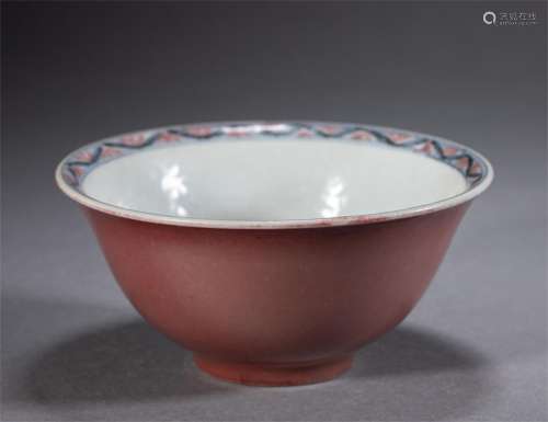 A CHINESE RED GLAZE PORCELAIN BOWL