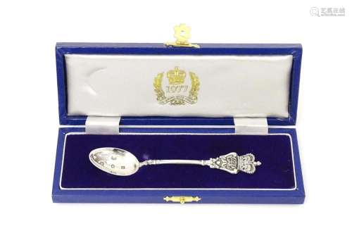 A silver Jubilee spoon hallmarked Sheffield 1977 maker Barro...