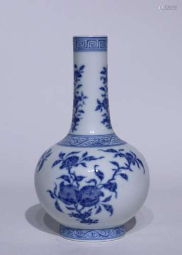 Blue and white longevity peach pattern celestial ball vase