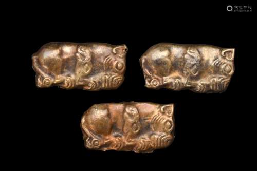 SCYTHIAN GOLD ZOOMORPHIC APPLIQUES (3)