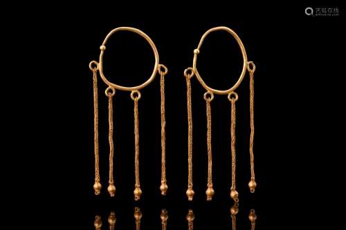 BYZANTINE GOLD PAIR OF EARRINGS