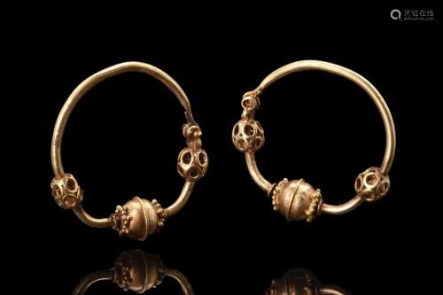 BYZANTINE GOLD MATCHING PAIR OF EARRINGS