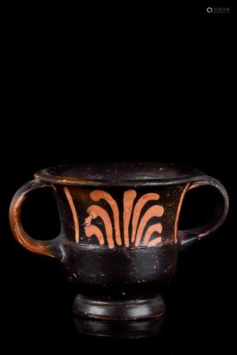 APULIAN XENON WARE MINIATURE KANTHAROS VESSEL