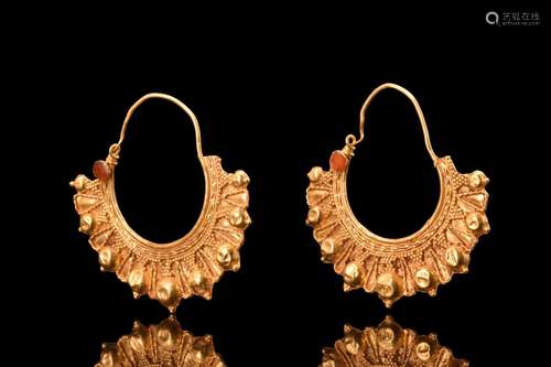 GREEK HELLENISTIC GOLD PAIR OF EARRINGS