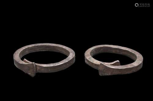 CELTIC IRON AGE SILVER PAIR OF BRACELETS