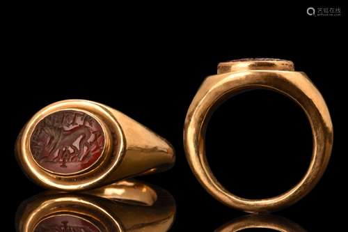 ROMAN GOLD RING WITH LION AND SCRIPT