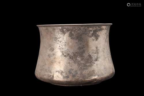 LARGE & HEAVY ROMAN SILVER VESSEL