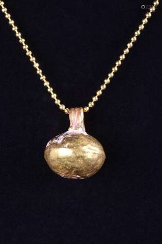 ROMAN GOLD SPHERICAL PENDANT