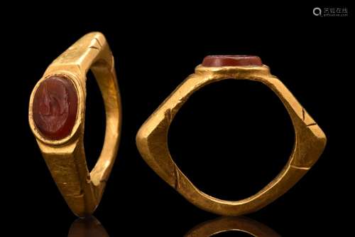 ROMAN GOLD INTAGLIO RING WITH CORNUCOPIA- HORN OF PLENTY