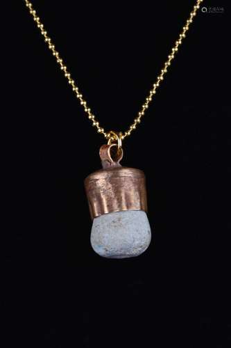 ROMAN GOLD PENDANT