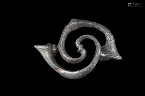 ROMANO-CELTIC BRONZE TRUMPET WHORL BROOCH