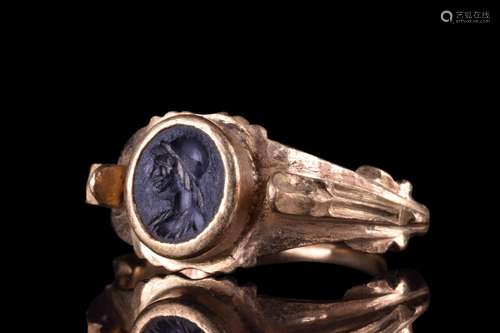 ROMAN ONYX MARS INTAGLIO IN A HEAVY GOLD RING