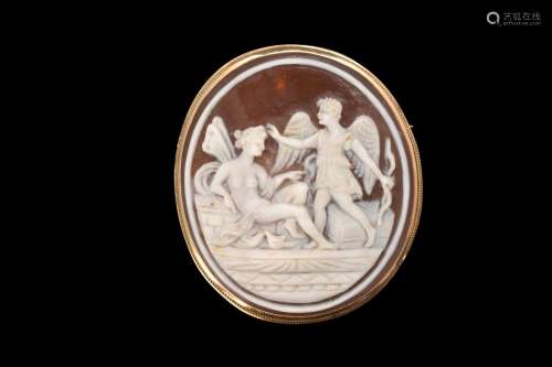 NEOCLASSICAL GOLD BROOCH WITH CUPID AND VENUS CAMEO
