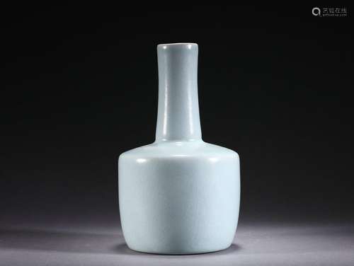 A Ru-ware Mallet Vase