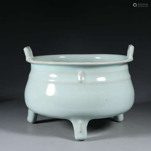 A Guan-ware Tripod Censer