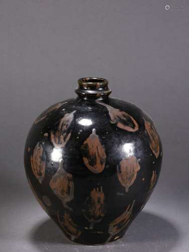 A Black Glaze Spotted Dulu Bottle