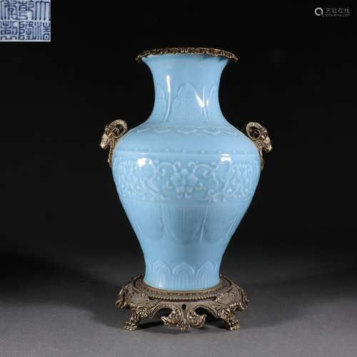 A Azure Glazed Flower Amphora