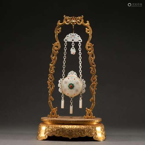 A Gilt Copper Inlaid Jade Ornament