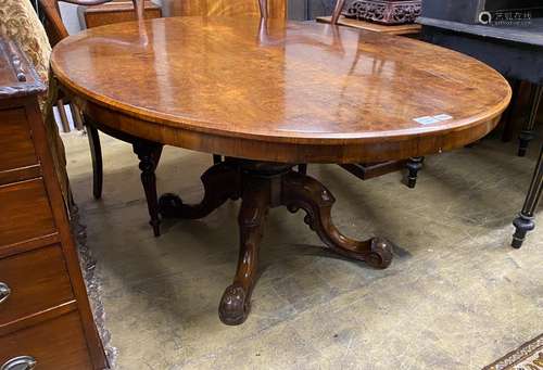 A Victorian oval figured walnut tilt top loo table, length 1...