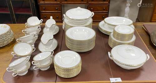 A Royal Worcester Francesca porcelain dinner service, settin...