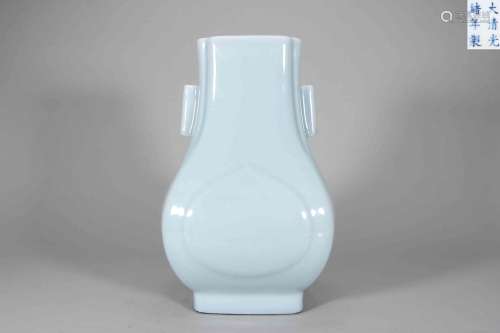 A celeste glaze porcelain double-eared vase