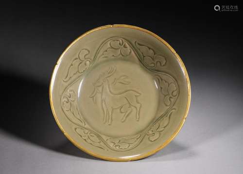 A deer patterned Yaozhou kiln porcelain plate