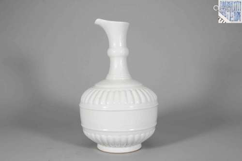 A flower carved white glaze porcelain pot