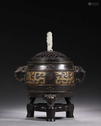 A dragon patterned gilding copper censer with elephant head ...