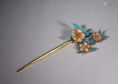 A gem-inlaid gilding silver tian-tsui plum blossom hairpin
