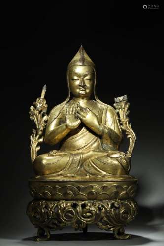 A gilding copper Tsongkhapa statue