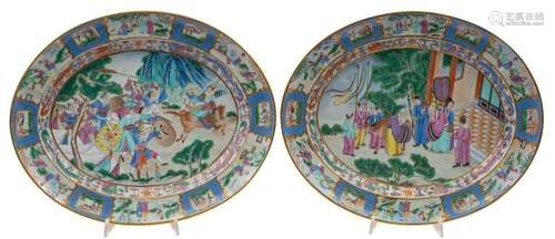 A fine pair of Canton oval serving dishes decorated in brigh...