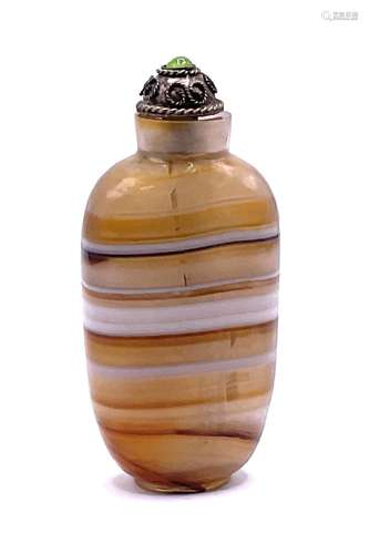 A small polished banded agate snuff bottle. 5.6cm.