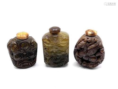 3 carved hardstone snuff bottles with naive carved