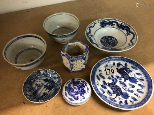 A collection of Chinese blue and white porcelain i