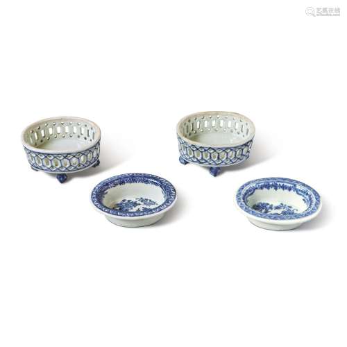 A Pair of Chinese Export Blue and White Salts and Liners, Qi...